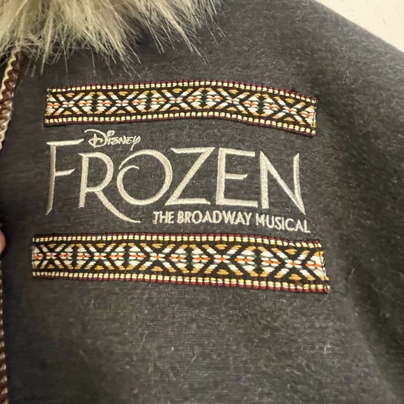 Frozen Disney on Broadway jacket - Picture 2 of 5